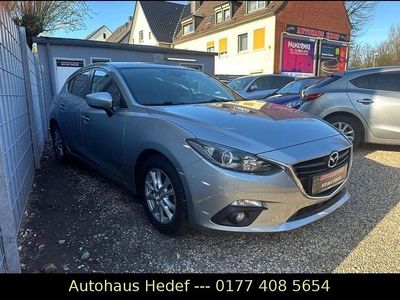 Grau Gebraucht 2014 Mazda 3 Center-Line Limousine | 10.790 € (Fairer Preis)