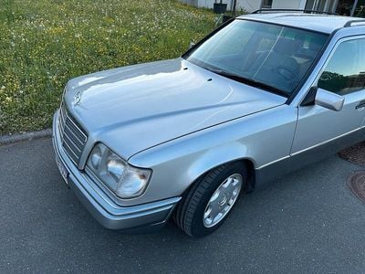 Gebraucht Mercedes E320 220 PS (161 kW) 1994 Silber Kombi