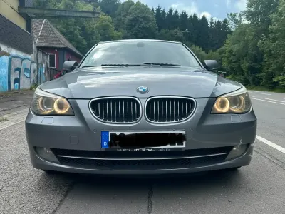 Gebraucht BMW 530 Basis 235 PS (172 kW) 2007 Grau Limousine