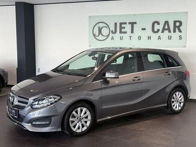 Usata Mercedes B180 Business 122 CV (89 kW) 2018 Grigio Monovolume