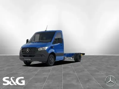 Używany Mercedes Sprinter 143 KM (105 kW) 2021 Niebieski Van