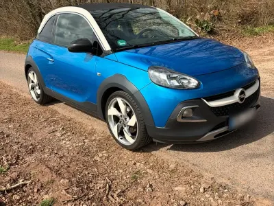 Second-hand Opel Adam Rocks Rocks 116 CP (85 kW) 2014 Albastru Hatchback