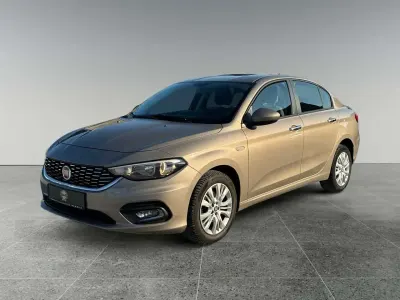 Gebraucht Fiat Tipo Pop 95 PS (69 kW) 2018 Braun Limousine