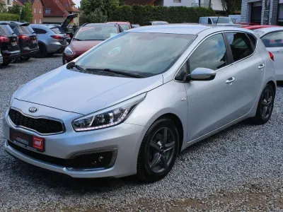 Gebraucht Kia Ceed 101 PS (74 kW) 2016 Silber Kleinwagen