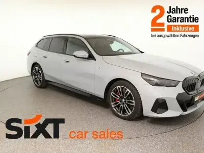 Gebraucht BMW 540 M Sport 303 PS (222 kW) 2025 Grau Kombi