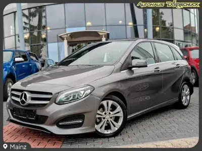Gebraucht Mercedes B180 Urban 125 PS (91 kW) 2015 Andere Van / Kleinbus