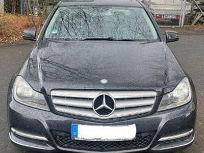 Gebraucht Mercedes C180 Avantgarde 156 PS (114 kW) 2012 Schwarz Limousine