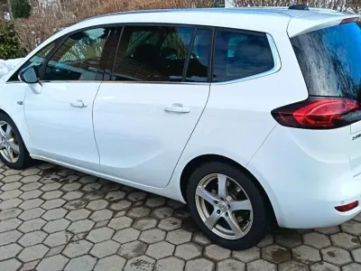 Używany Opel Zafira Tourer 170 KM (125 kW) 2018 Biały Minivan