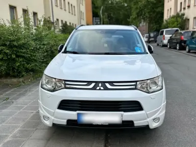 Gebraucht Mitsubishi Outlander 150 PS (110 kW) 2013 Weiß SUV