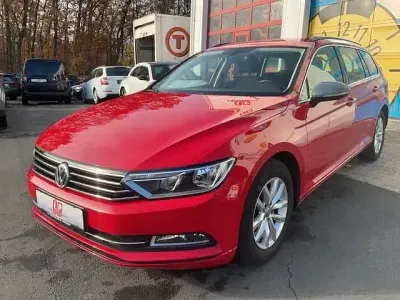 Używany VW Passat 176 KM (129 kW) 2017 Czerwony Kombi