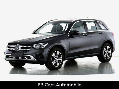 Gebraucht Mercedes GLC220 Advanced 194 PS (142 kW) 2022 Selenitgraumet. SUV