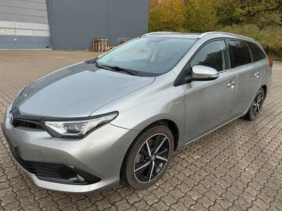 Toyota Auris Hybrid