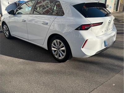 Gebraucht Opel Astra 131 PS (96 kW) 2024 Weiß Limousine