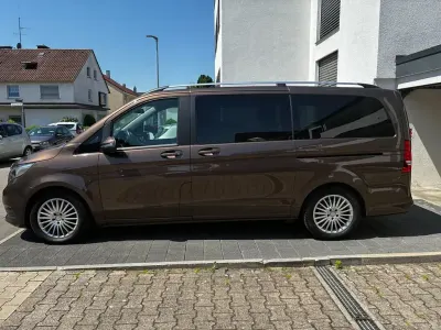 Gebraucht Mercedes V250 Edition 190 PS (139 kW) 2017 Braun Van / Kleinbus