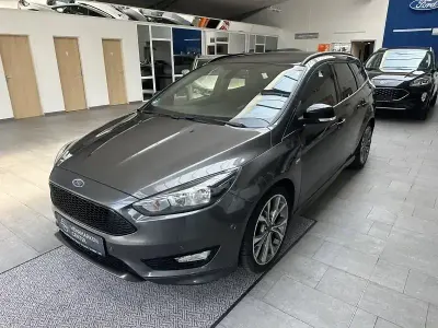 Gebraucht Ford Focus ST-Line 182 PS (133 kW) 2017 Magneticgrau (metallic) Kombi