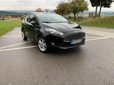 Gebraucht Ford Fiesta 82 PS (60 kW) 2015 Schwarz Kleinwagen