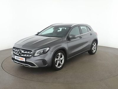 Grau Gebraucht 2019 Mercedes GLA180 Urban SUV | 19.910 € (Fairer Preis)