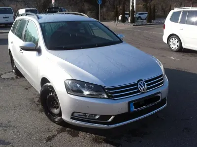 Begagnad VW Passat Comfortline 140 HK (102 kW) 2011 Silver Kombi