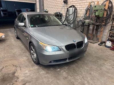 Usata BMW 530 258 CV (189 kW) 2005 Argento Berlina