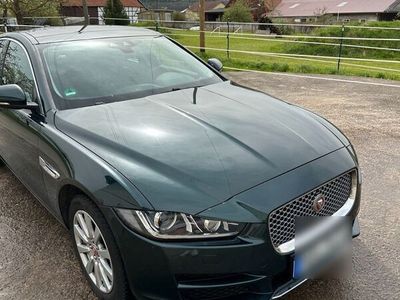 gebraucht Jaguar XE 20d 180PS AWD Automatik Sonderausstattung