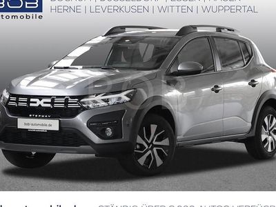 Dolomitgrau (grau) Gebraucht 2025 Dacia Sandero Expression Kleinwagen | 17.333 € (Guter Preis)