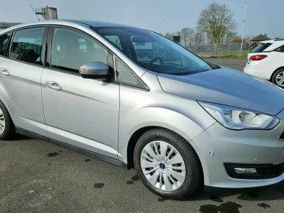 Używany Ford C-MAX 101 KM (74 kW) 2017 Srebrny Minivan