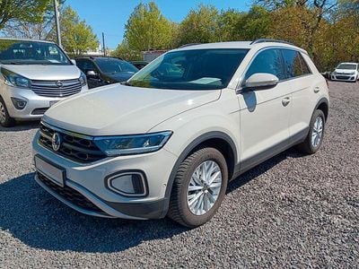 Second-hand VW T-Roc Life 150 CP (110 kW) 2023 Gri SUV