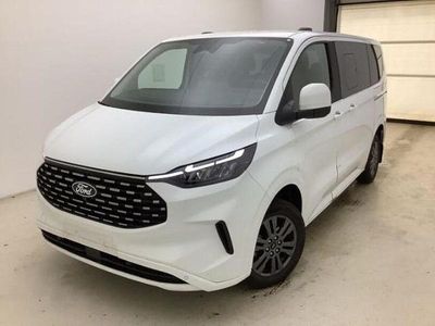 Frostweiß Gebraucht 2025 Ford Tourneo Custom Titanium Van | 39.480 € (Superpreis)