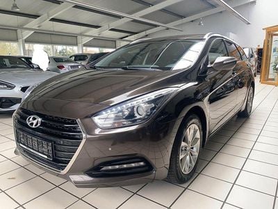 Usata Hyundai i40 141 CV (103 kW) 2017 Marrone Station wagon