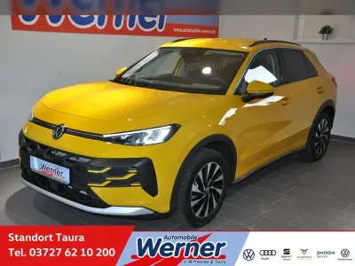Gebraucht VW T-Roc Cabriolet Life 116 PS (85 kW) 2026 Canary yellow SUV