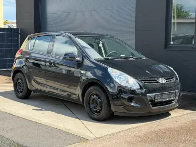 Gebraucht Hyundai i20 Trend 86 PS (63 kW) 2012 Kleinwagen