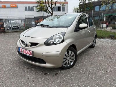 Gebraucht Toyota Aygo 68 PS (50 kW) 2008 Beige Kleinwagen