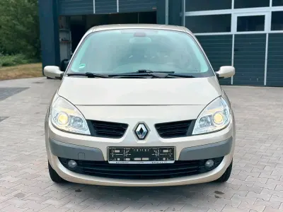 Gebraucht Renault Scénic II Exception 111 PS (81 kW) 2008 Gold Van / Kleinbus