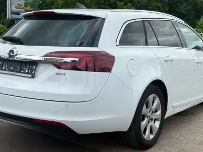 Gebraucht Opel Insignia Innovation 136 PS (100 kW) 2016 Schneeweiss/summitwhite/arctic Kombi
