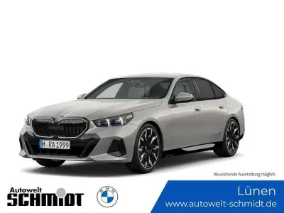 Ny BMW 540 M Sport 303 HK (222 kW) 2026 Grå Sedan