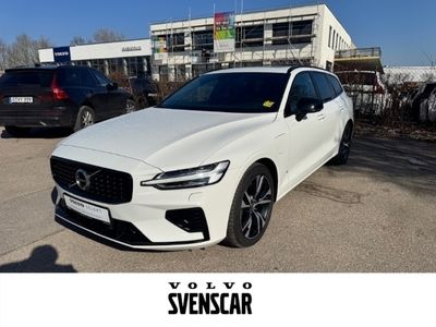 Weiss Gebraucht 2021 Volvo V60 R-Design Kombi | 27.990 € (Guter Preis)