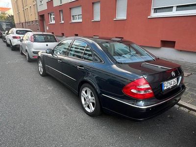 Mercedes E320