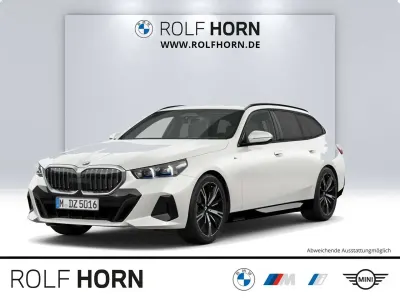 Gebraucht BMW 520 M Sport 197 PS (144 kW) 2025 Mineralweiß metallic Kombi