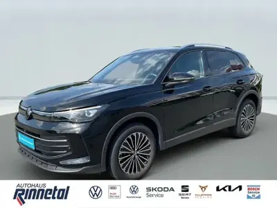 Gebraucht VW Tiguan Goal 150 PS (110 kW) 2025 Schwarz SUV