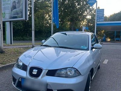 Grau Gebraucht 2006 Seat Ibiza Kleinwagen | 2.300 € (Teuer)