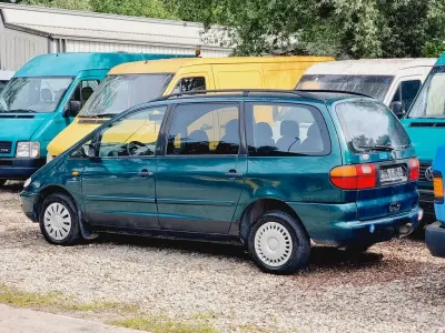 Gebraucht VW Sharan 116 PS (85 kW) 1997 Grün Van / Kleinbus