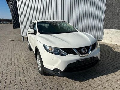 Gebraucht Nissan Qashqai Acenta 116 PS (85 kW) 2017 Weiß SUV