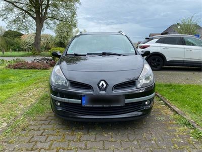 gebraucht Renault Clio GrandTour by Rip Curl 1.2 16V TCE Rip Curl