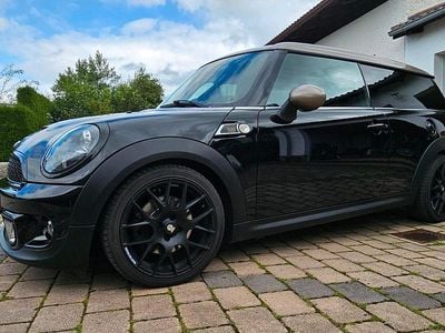Second-hand Mini Cooper Clubman 184 CP (135 kW) 2014 Negru Break