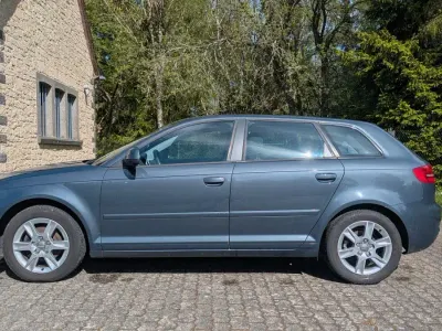 Gebraucht Audi A3 Attraction 125 PS (91 kW) 2009 Grau Kleinwagen