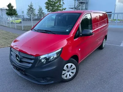 Gebraucht Mercedes Vito 136 PS (100 kW) 2018 Rot Van