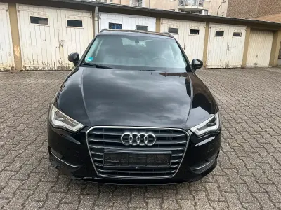 Gebraucht Audi A3 Comfort 150 PS (110 kW) 2015 Schwarz Limousine