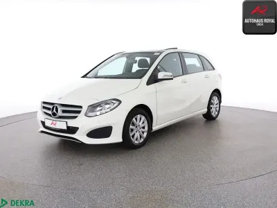 Gebraucht Mercedes B200 156 PS (114 kW) 2015 Calcitweiss Kleinwagen