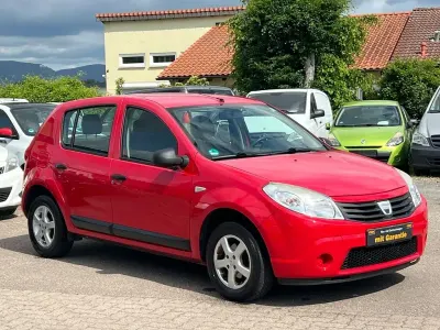 Gebraucht Dacia Sandero 75 PS (55 kW) 2009 Rot Limousine