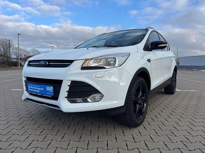 Gebraucht Ford Kuga Trend 150 PS (110 kW) 2016 Weiß SUV